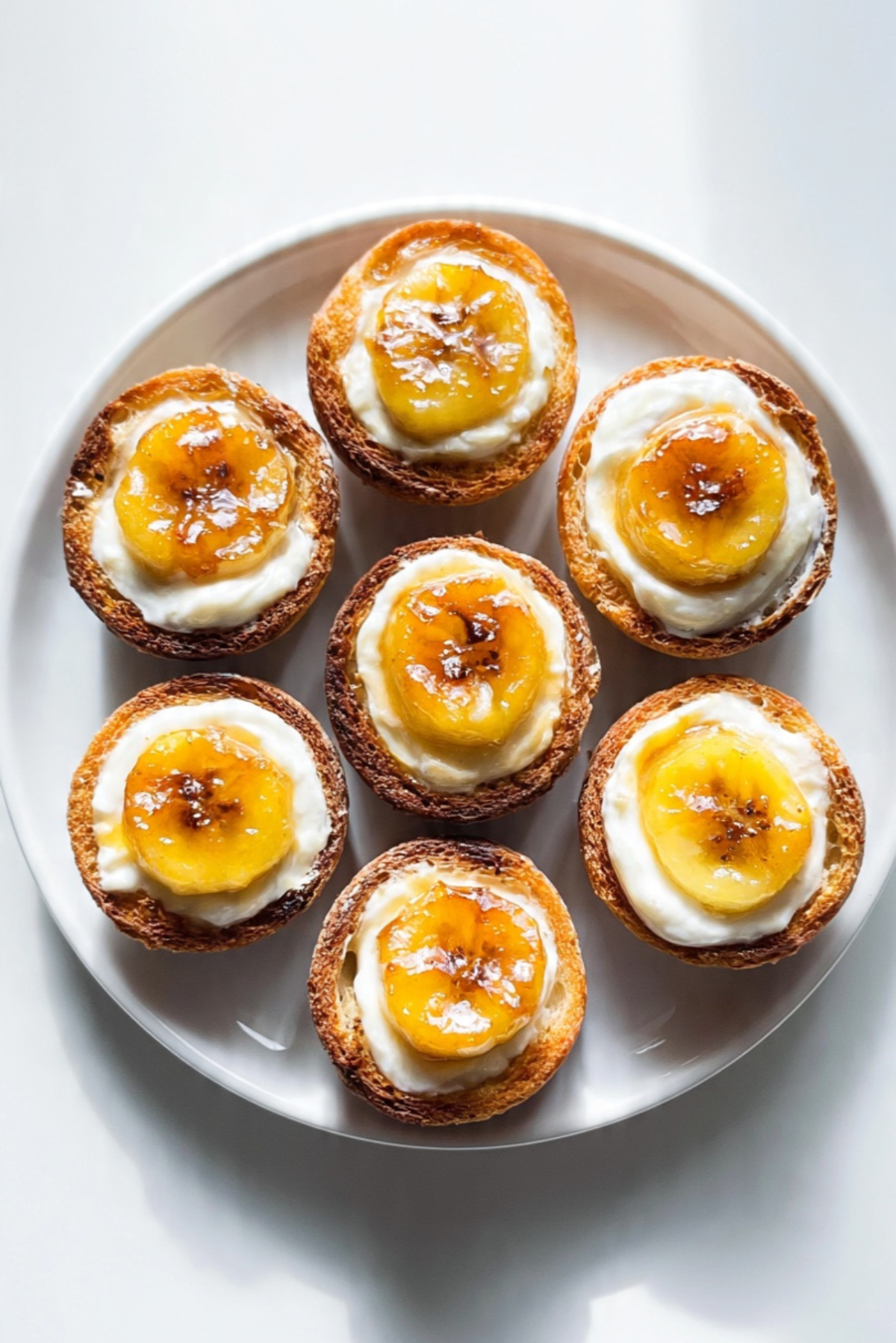 Caramelized Banana Toast Cups (No Bake)